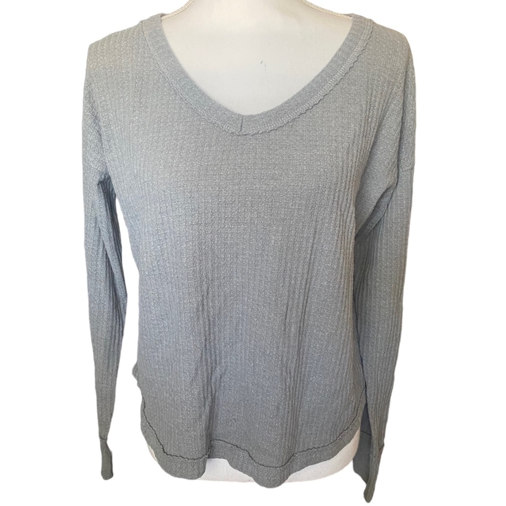 Hollister | Women’s grey thermal waffle knit v-neck long sleeve top size xs
